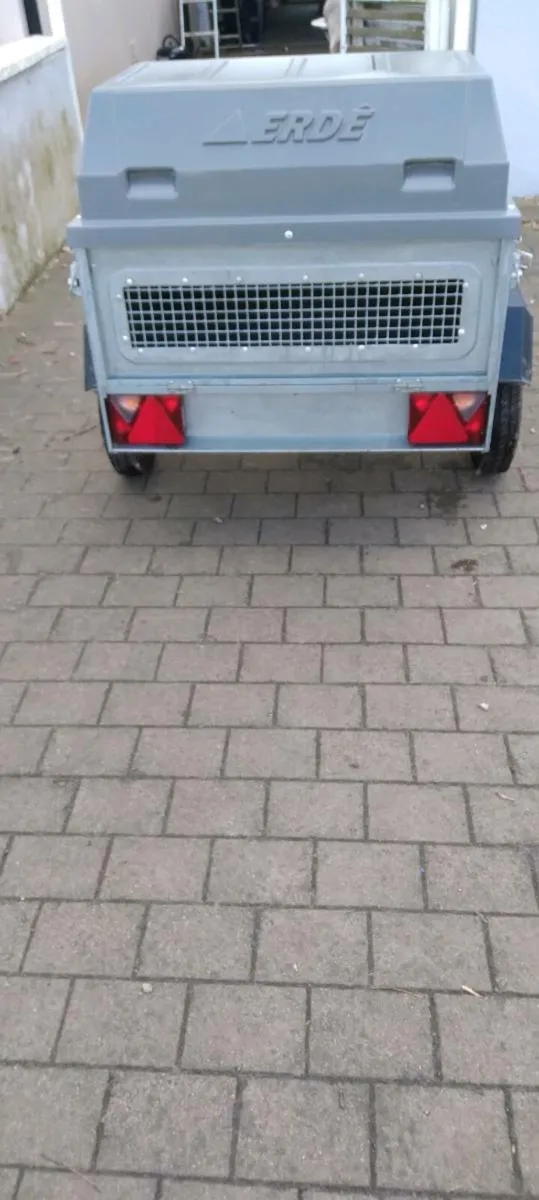 Dog trailer - Image 1