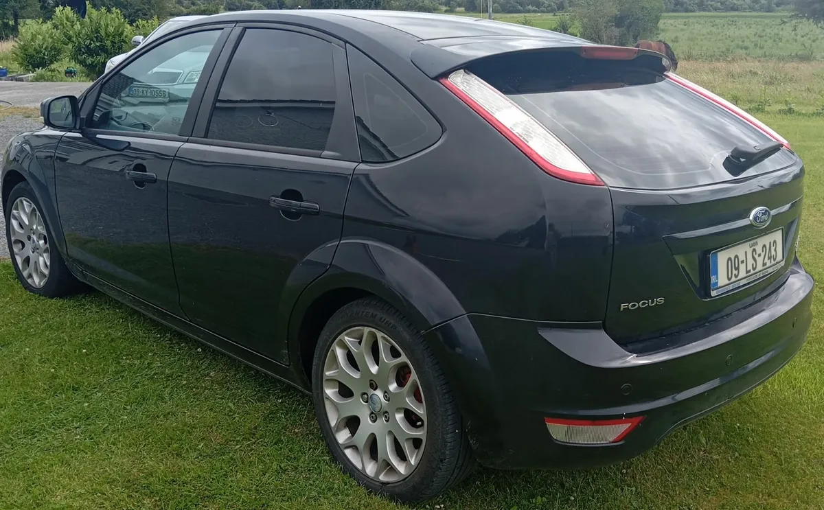 Ford Focus 2009 - Image 3