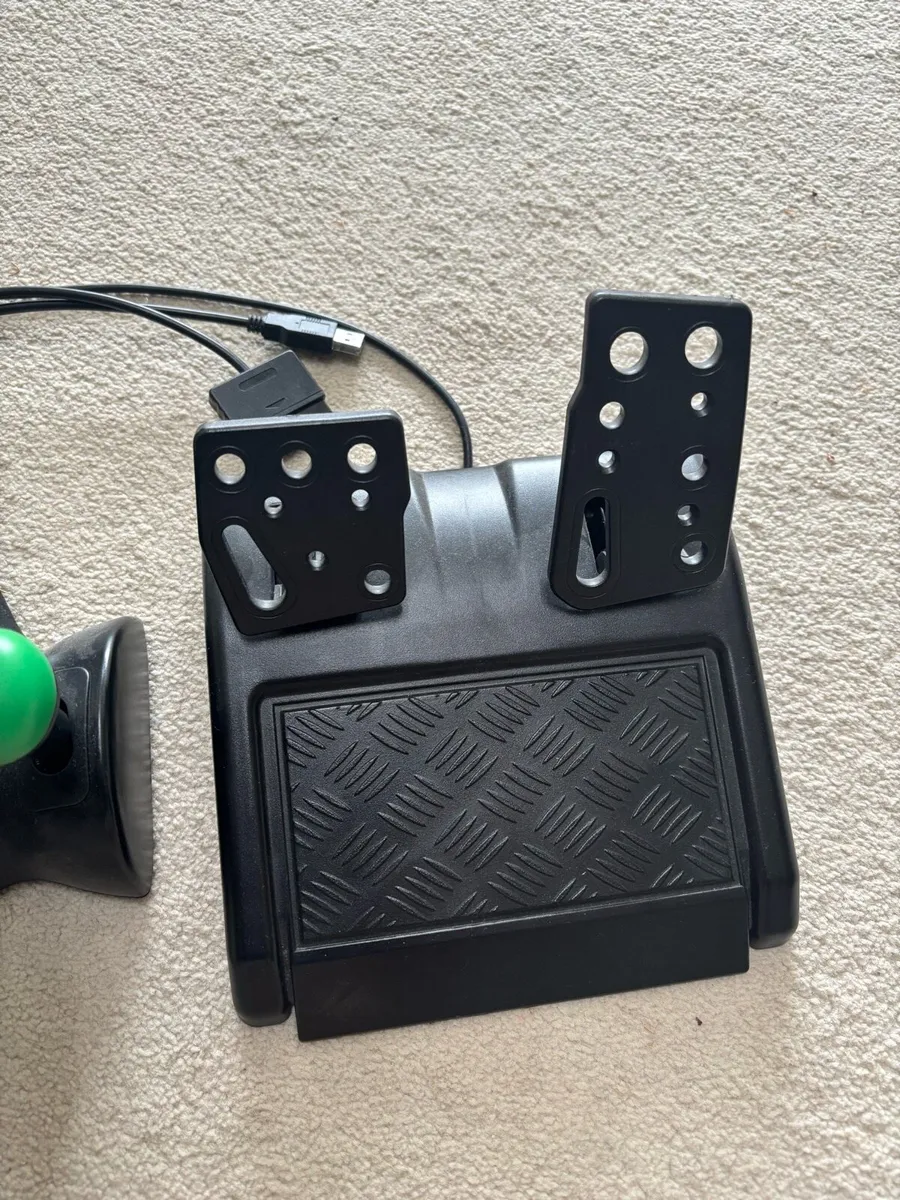 Games steering wheel - Image 2