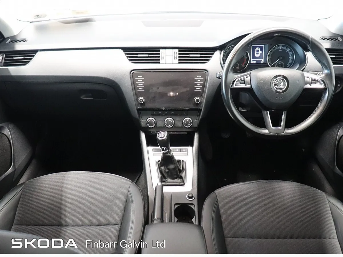 Skoda Octavia 1.6 TDI SOLEIL - Image 2