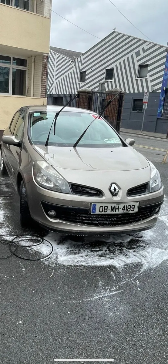 Renault Clio 2008 - Image 1