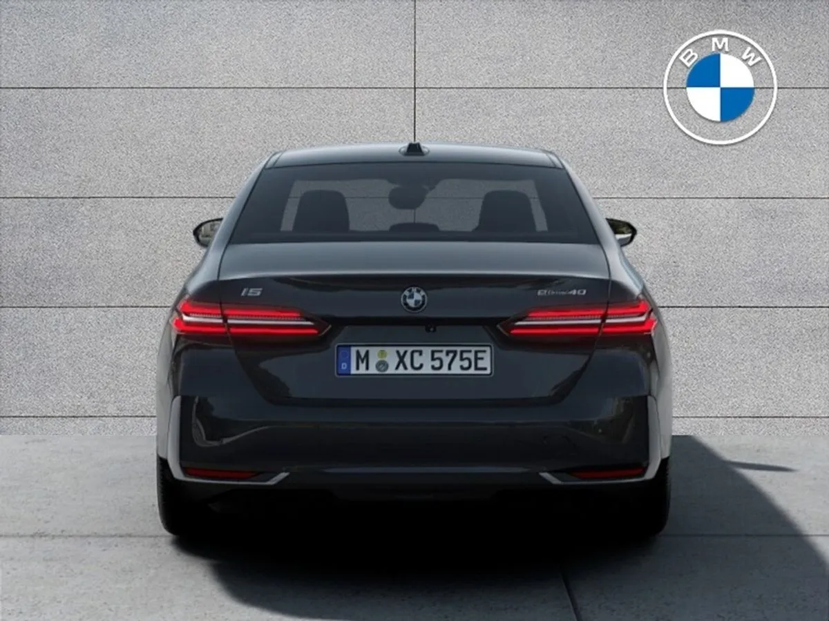 BMW i5 Edrive40 M Sport Edition - Image 3