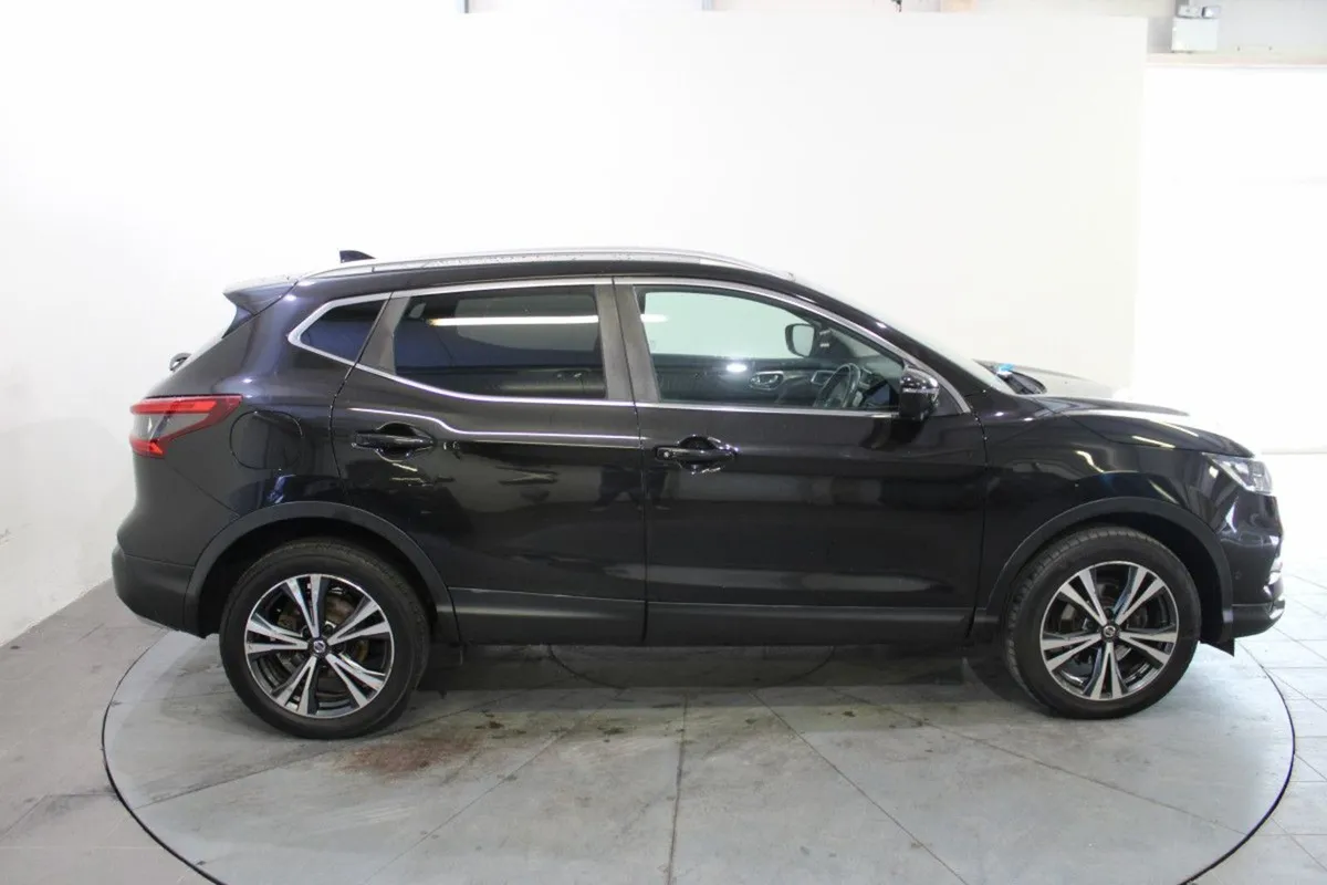 Nissan QASHQAI 1.5 DSL N-connecta 115 - Image 2