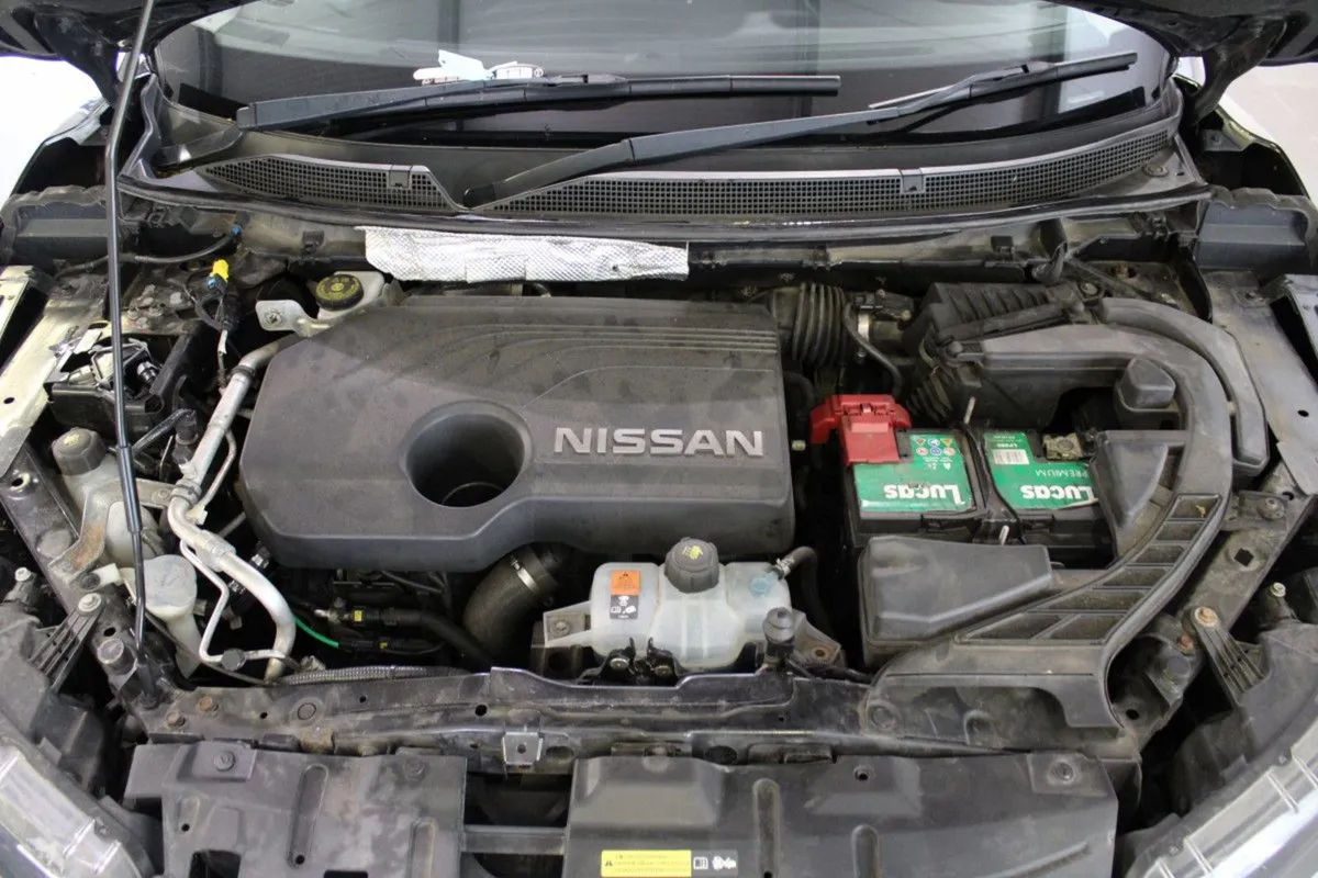 Nissan QASHQAI 1.5 DSL N-connecta 115 - Image 4