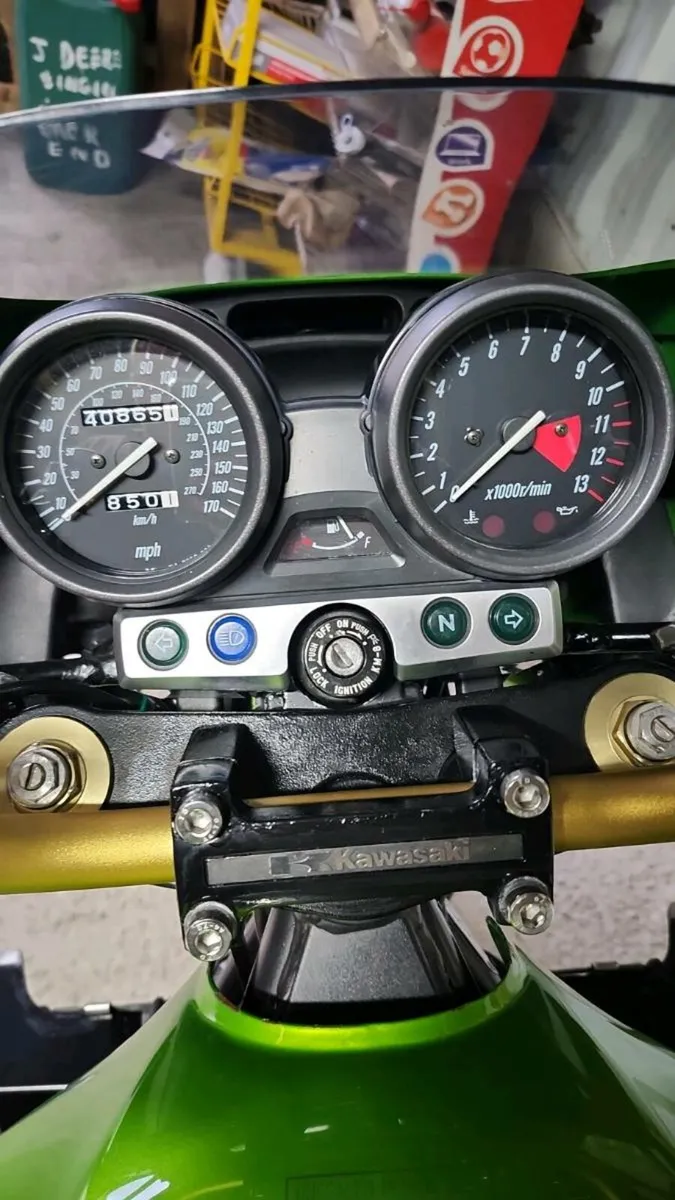 Kawasaki zrx1200r - Image 4