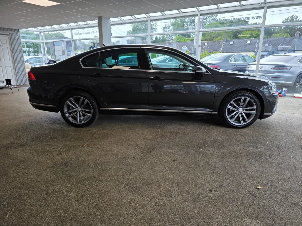 Volkswagen Passat 2.0 D Elegance 2020 - Image 3