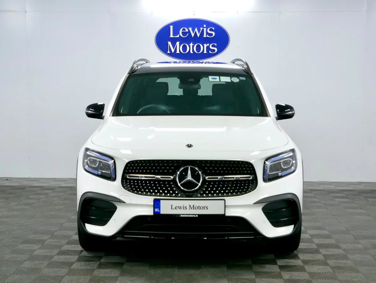 2024 Mercedes-Benz GLB 200 AMG - Image 3