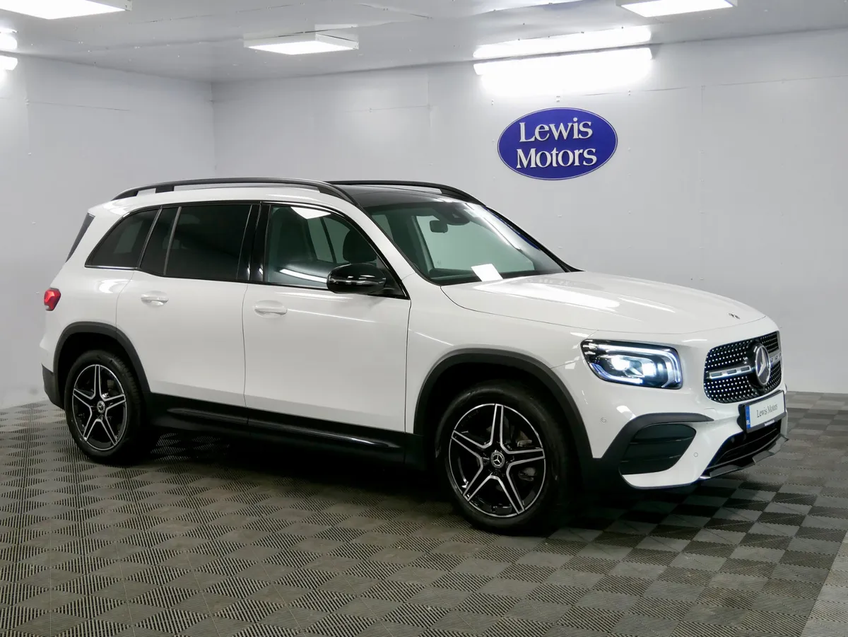 2024 Mercedes-Benz GLB 200 AMG - Image 1