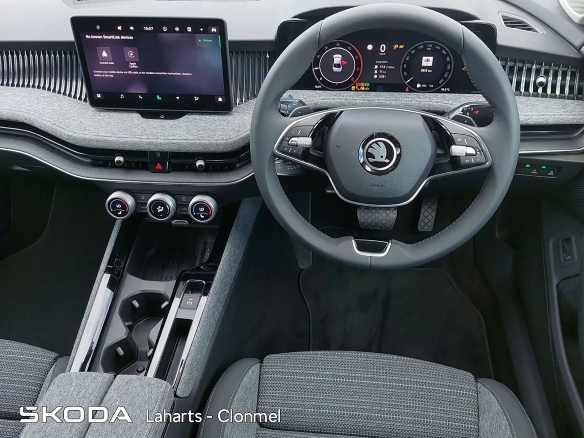Skoda Superb Selection 2.0tdi 150HP DSG - Image 2