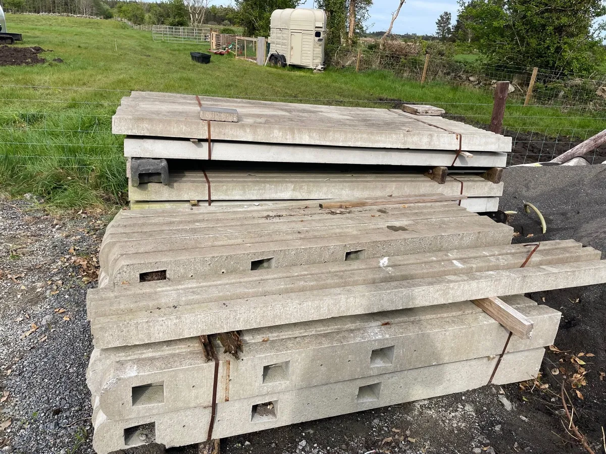 Concrete Fencing posts & Rails - Image 2