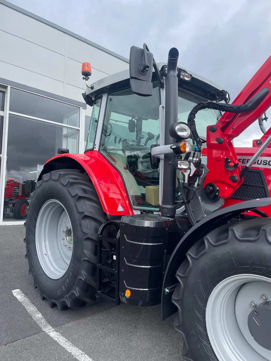 New Massey Ferguson 6S.165 Efficient - Image 4