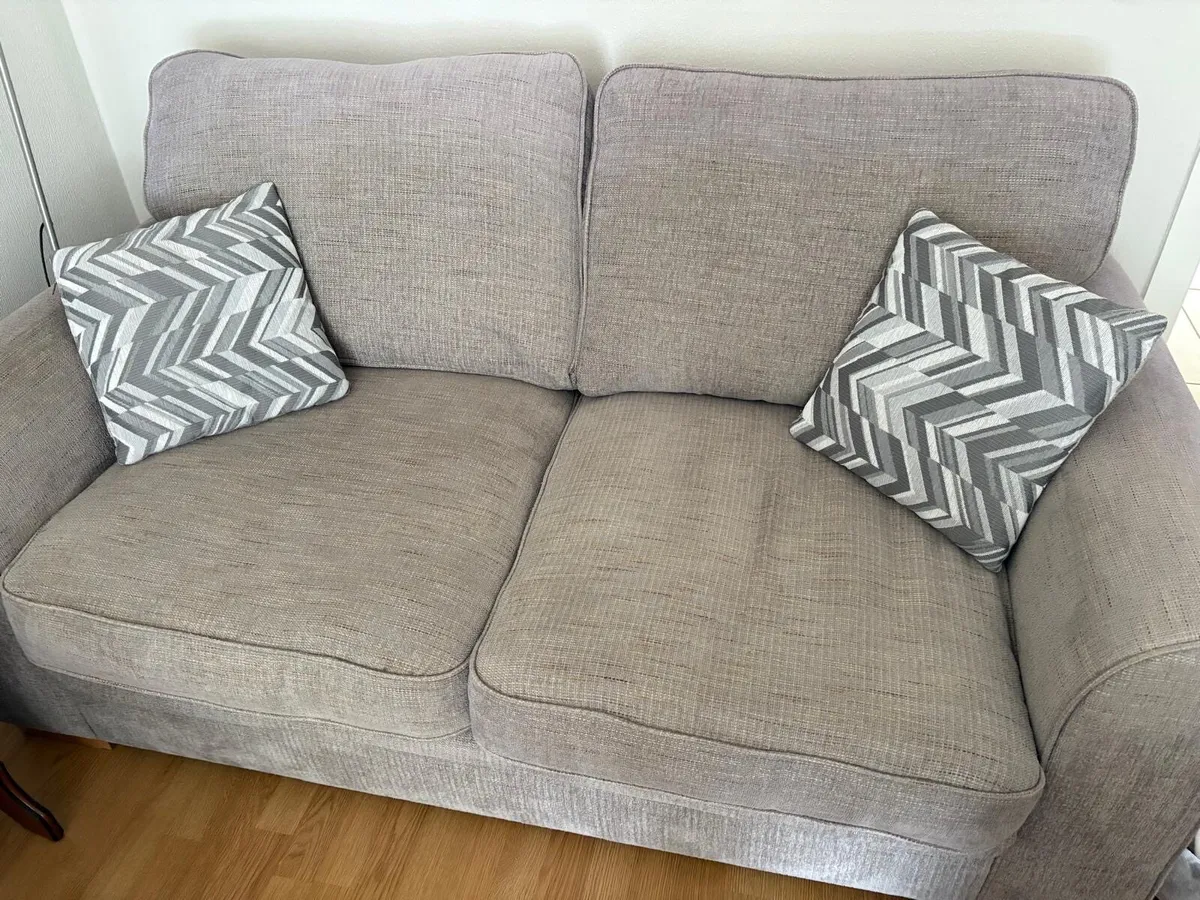 Living Room Suite - Image 2