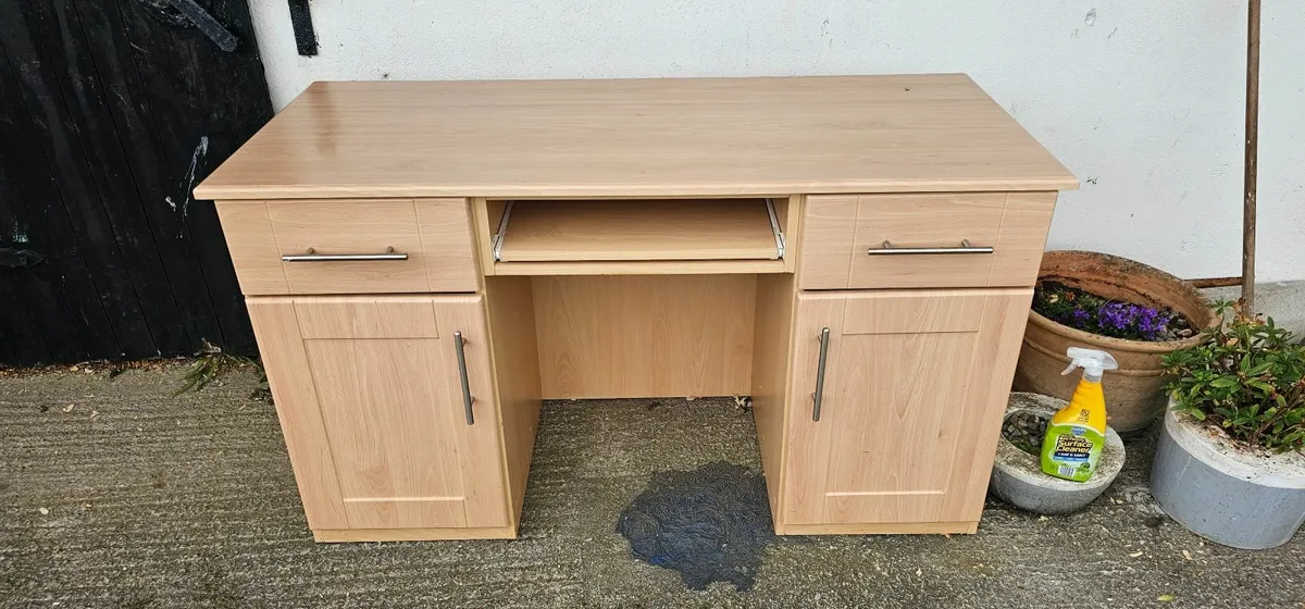 Study desk 150 - Image 2