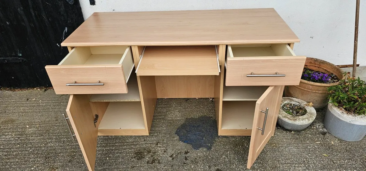 Study desk 150 - Image 4