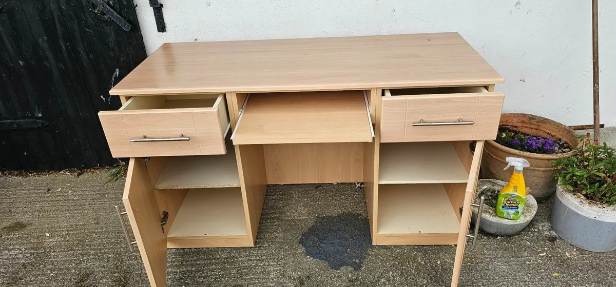 Study desk 150 - Image 3