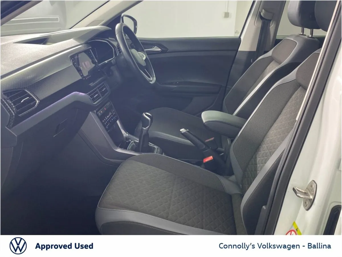 Volkswagen T-Cross R-line 1.0 TSI 110HP - Image 4