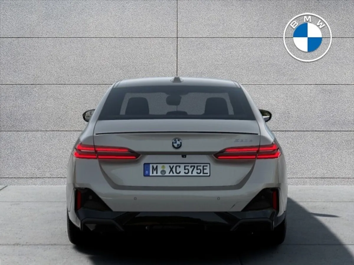 BMW 5 Series 530e M Sport Pro - Image 3