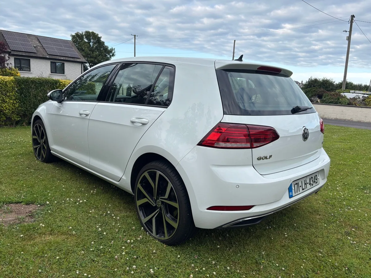 VOLKSWAGEN GOLF - Image 3