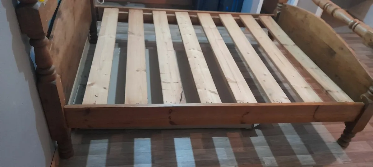 King bed frame - Image 2
