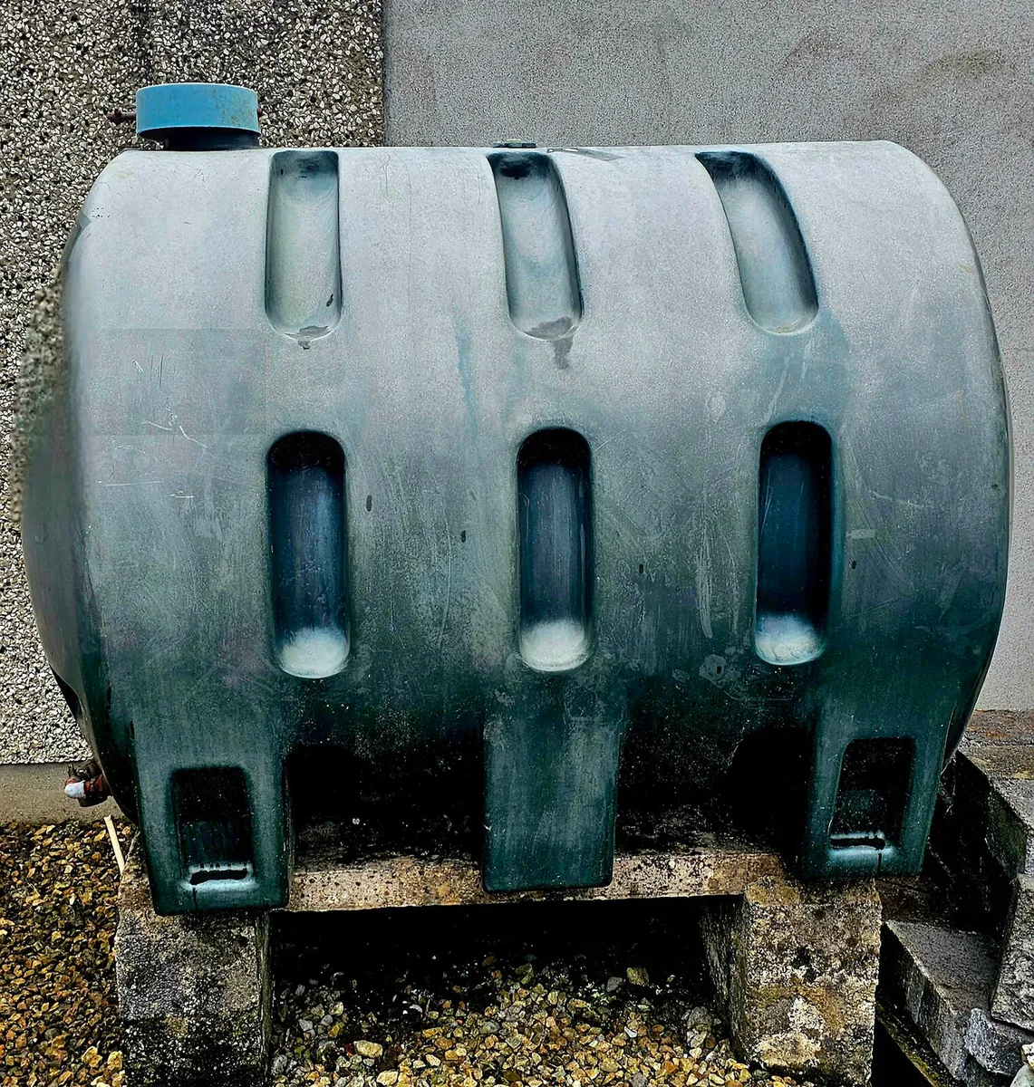 Oil tank - Image 2