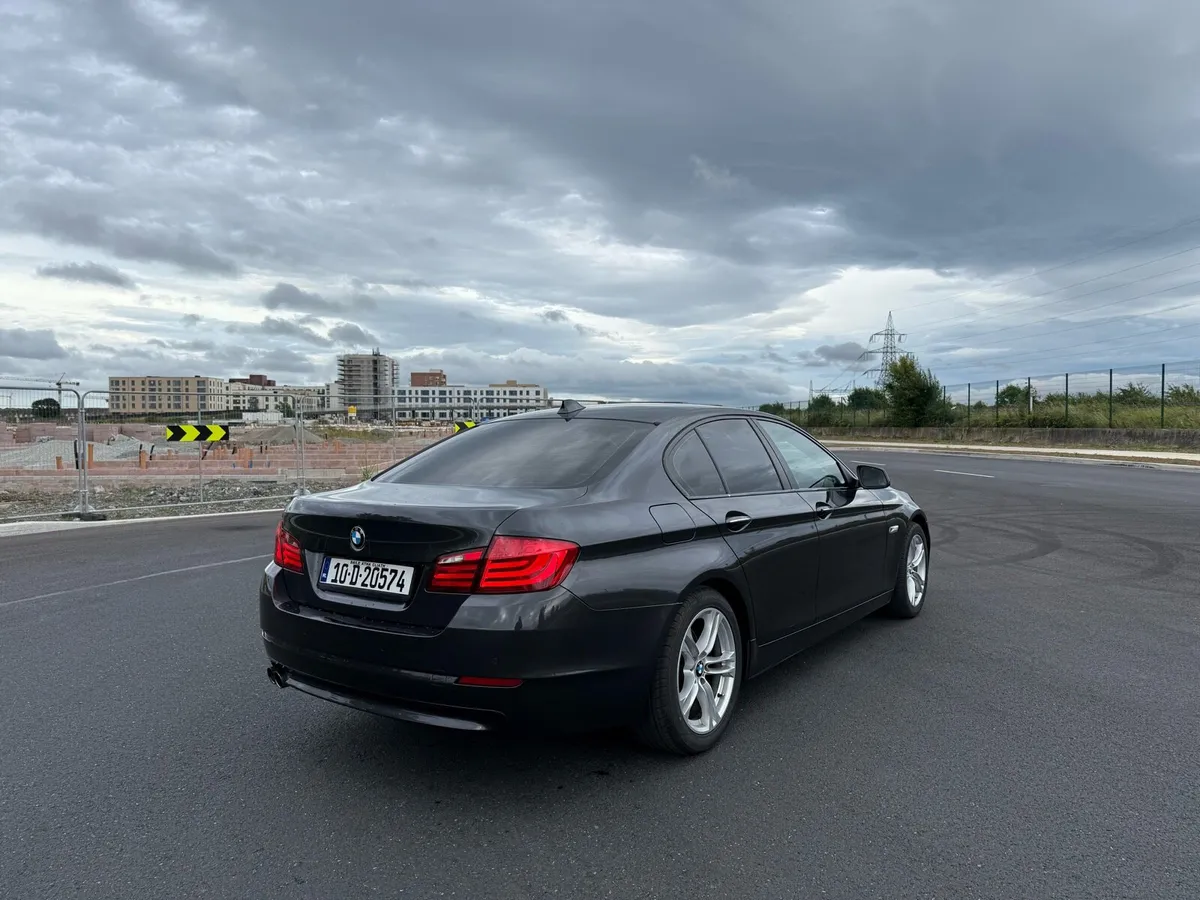 BMW 5 Series 3.0L NCT 09/26 - Image 2