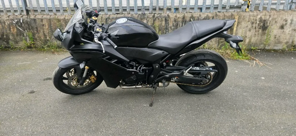 2011 Honda Cbr 600f - Image 2