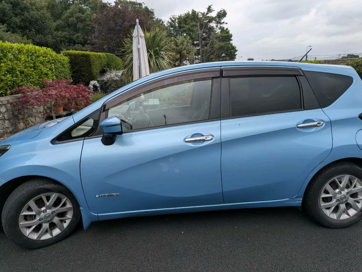 171 Hybrid Blue nissan note - Image 4