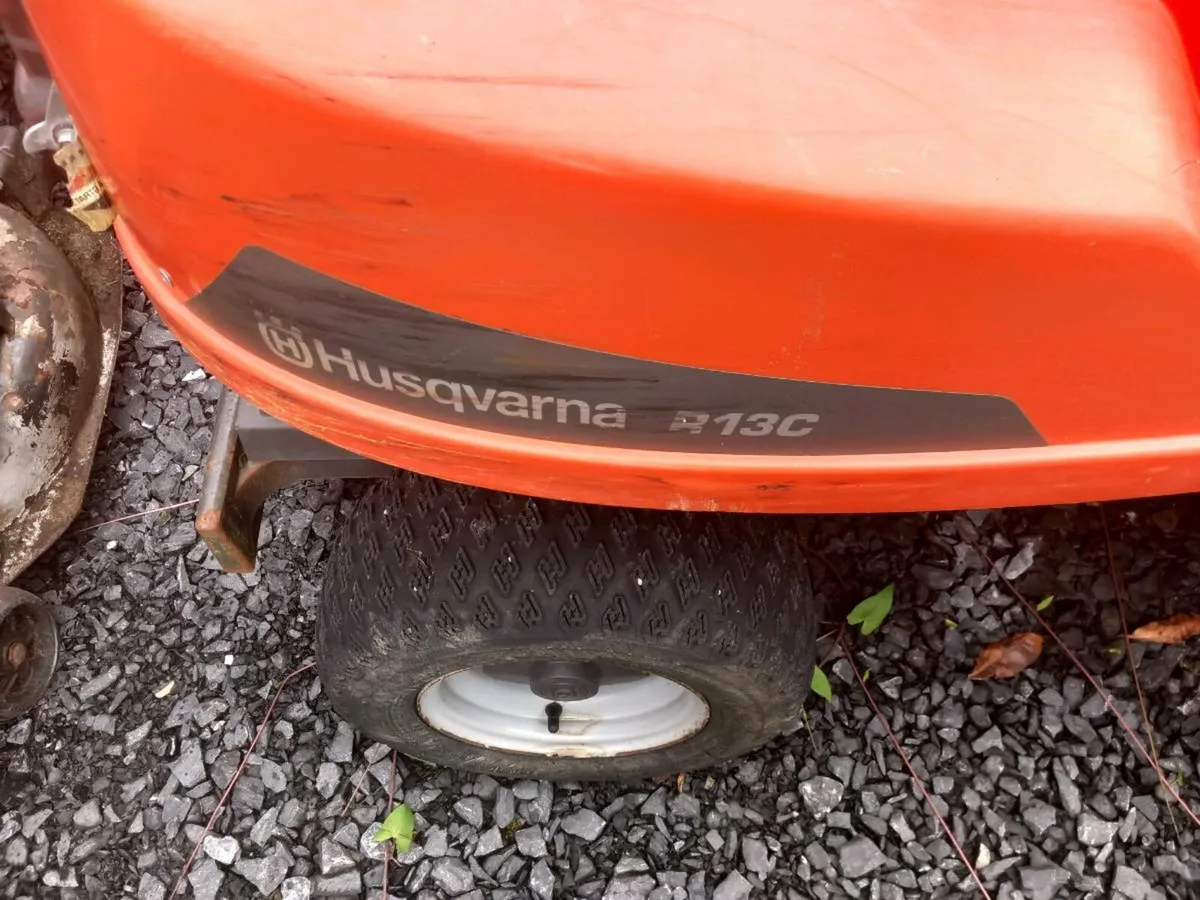 Ride on lawnmower - Image 2