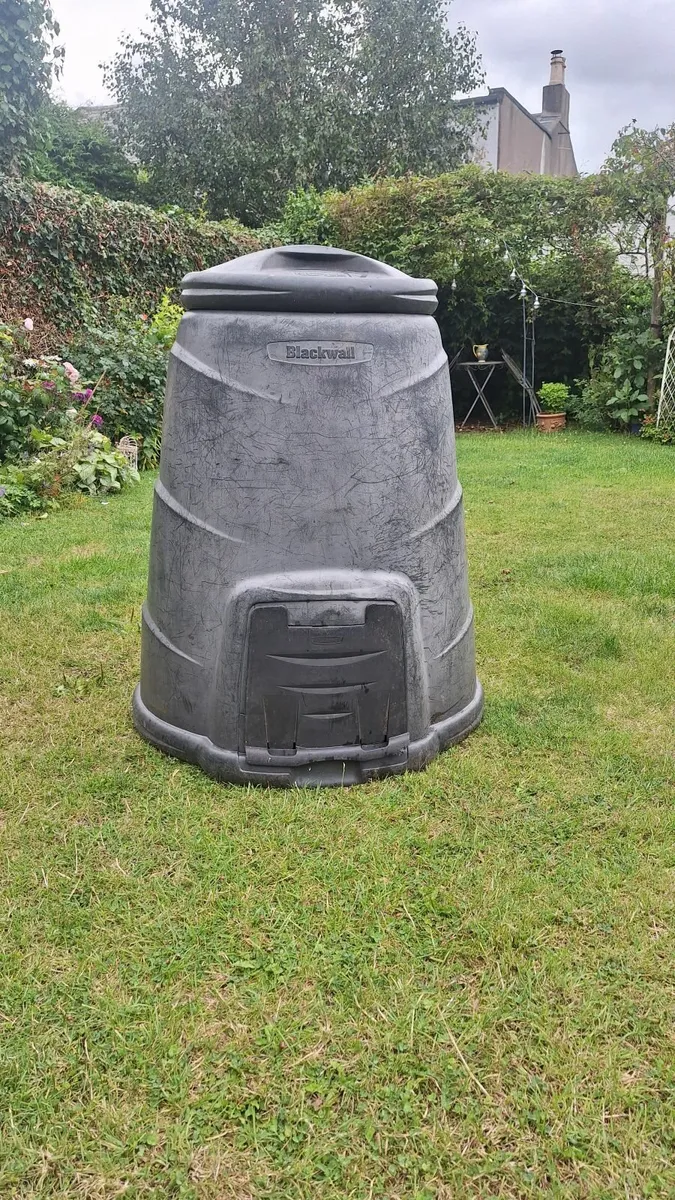 Compost bin - Image 1
