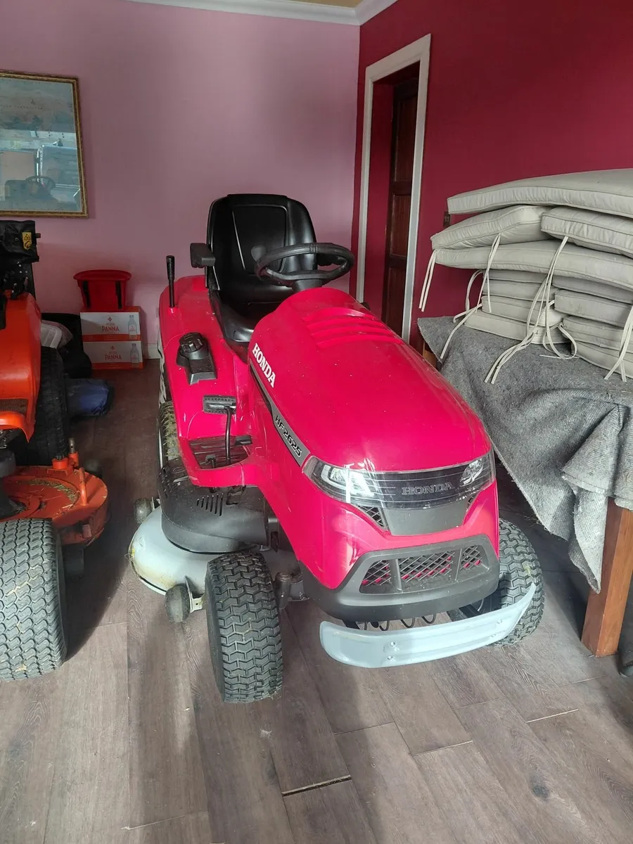Ride On Mower - Image 4