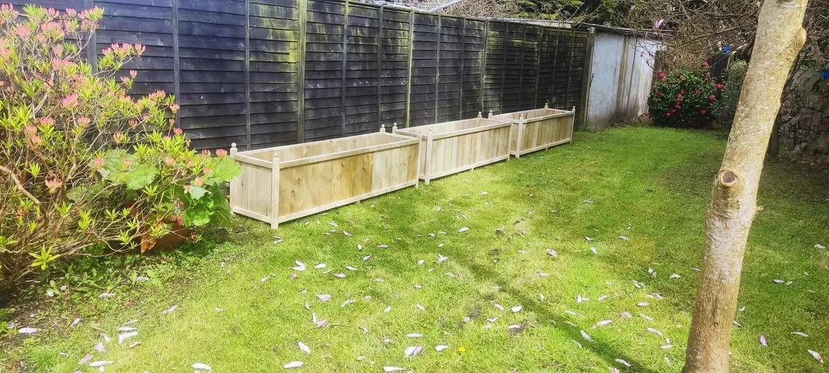 Wooden garden planter - Image 3