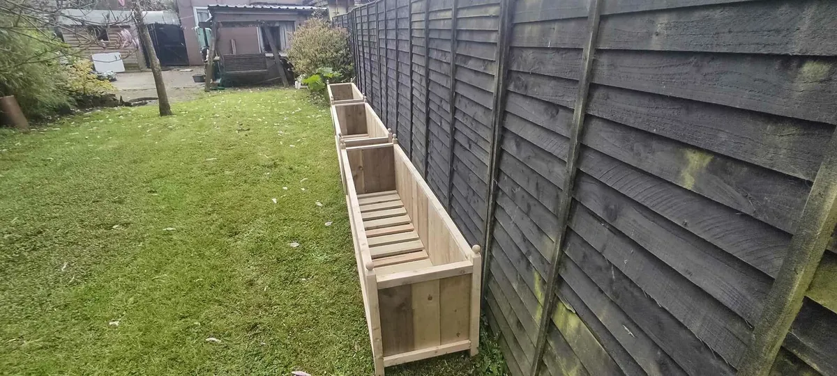Wooden garden planter - Image 4