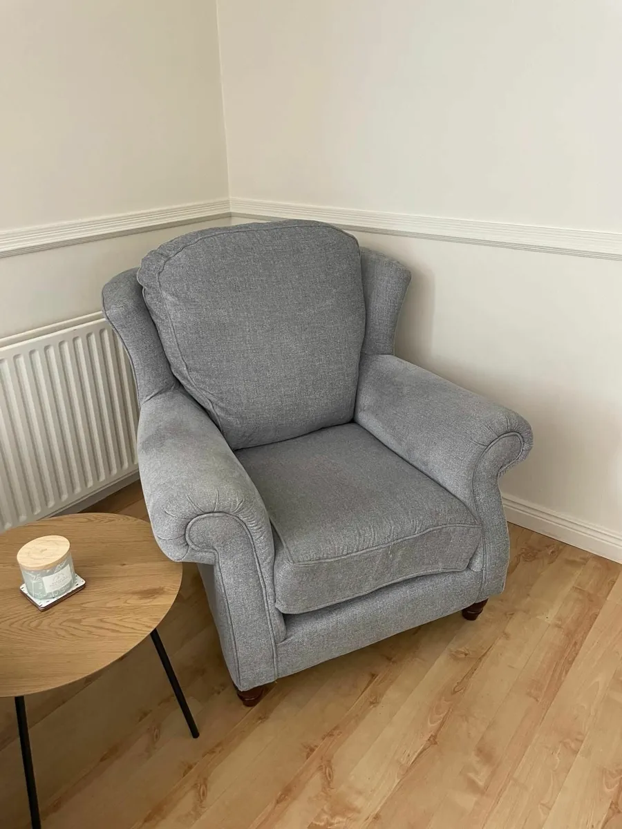3+1+1 suite of furniture - Image 4