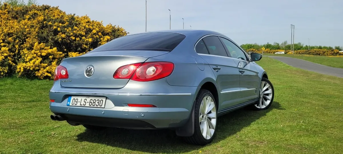 Volkswagen Passat 2009 - Image 4