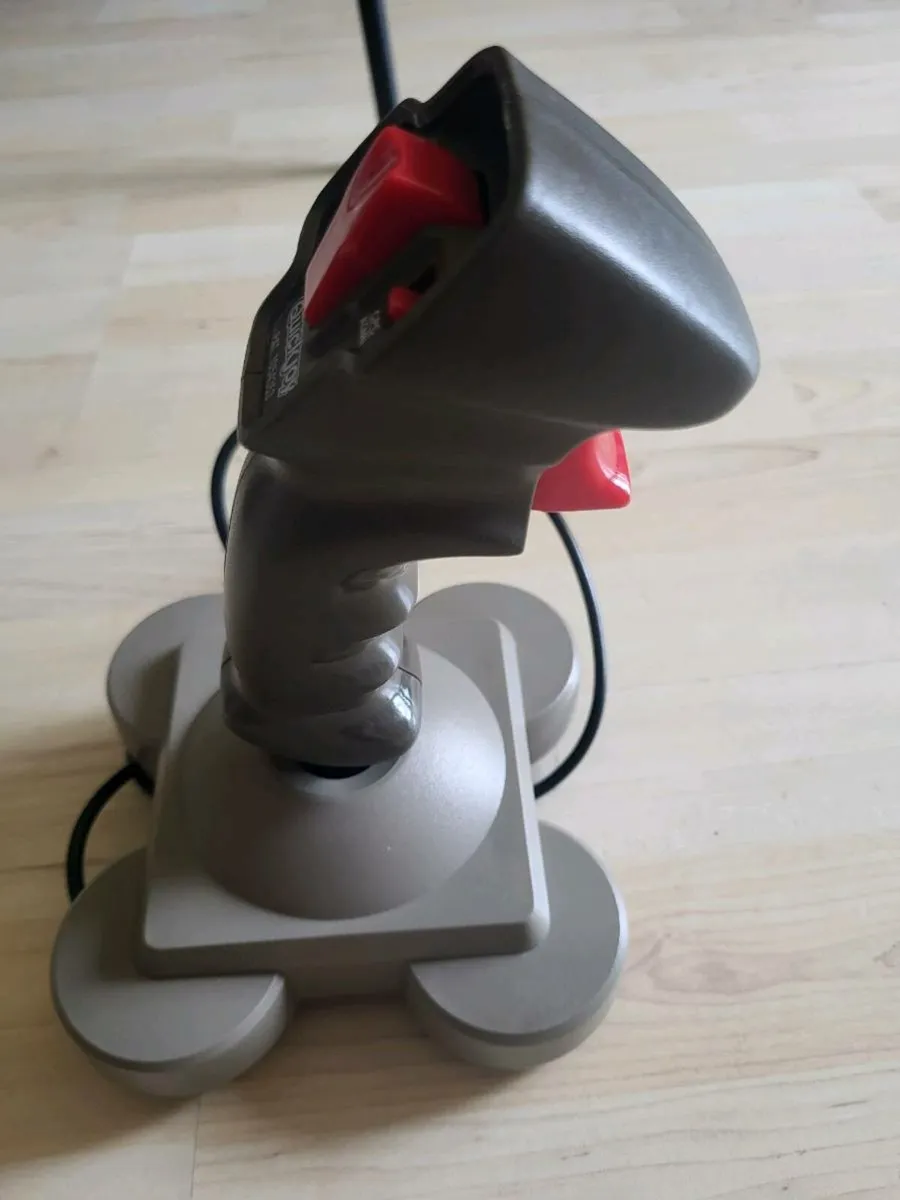 QuickJoy Jet Fighter SV-126 Joystick,Commodre,Amst - Image 2