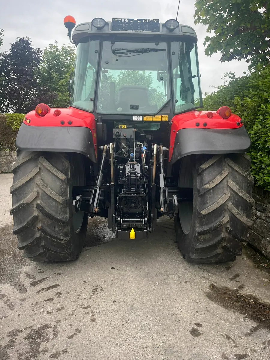 2006 Massey Ferguson 5465 - Image 2
