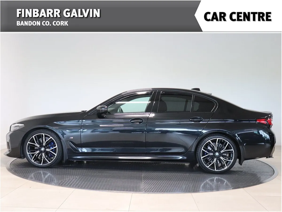 BMW 5-Series M SPORT - Image 3
