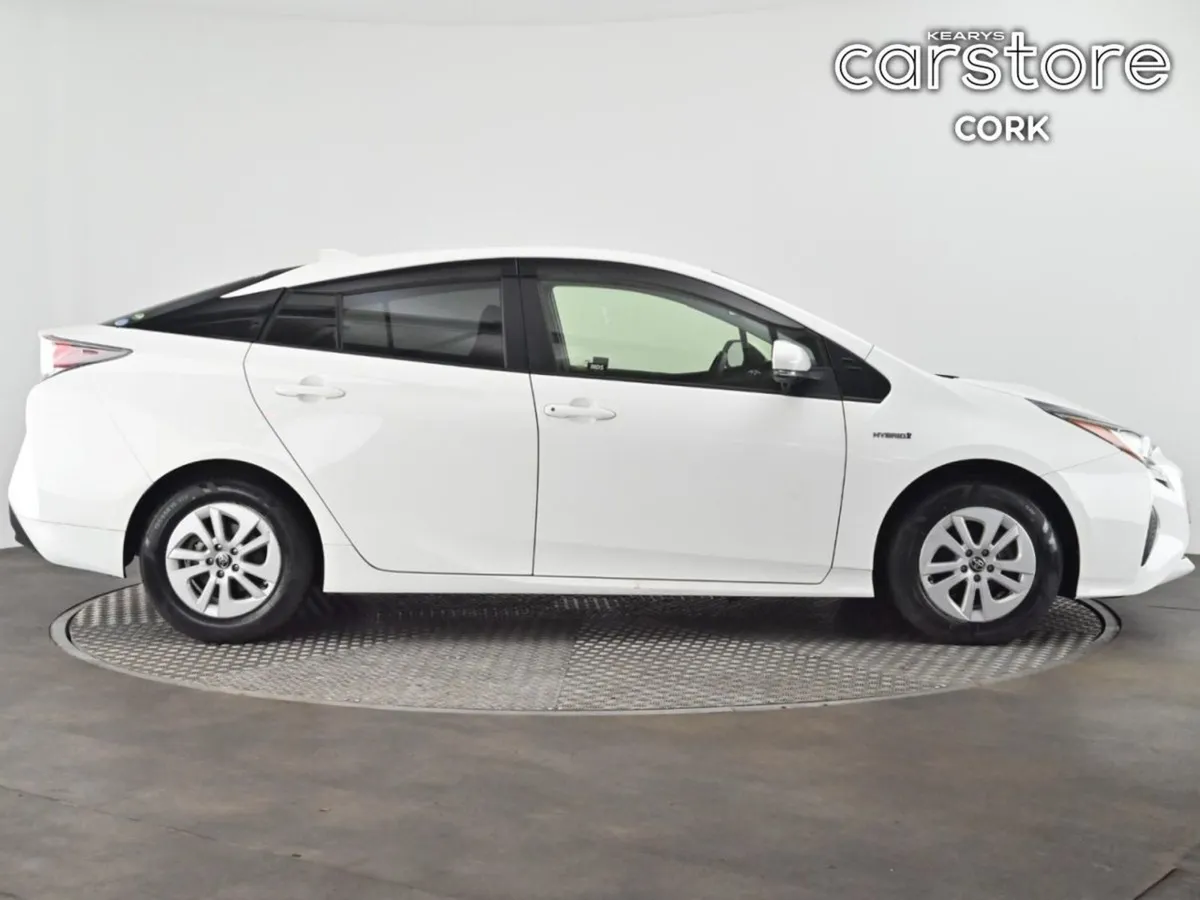 Toyota Prius 1.8 Hybrid Auto - Image 3