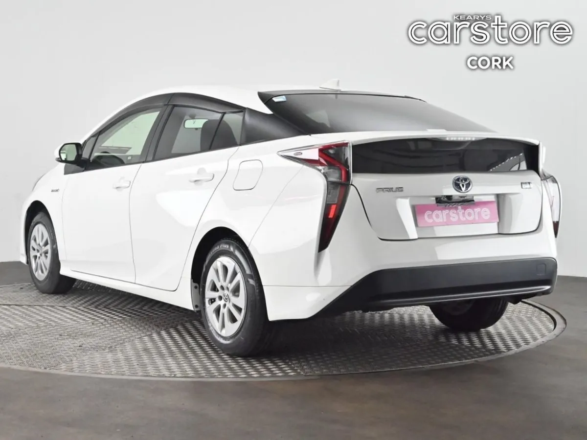 Toyota Prius 1.8 Hybrid Auto - Image 4