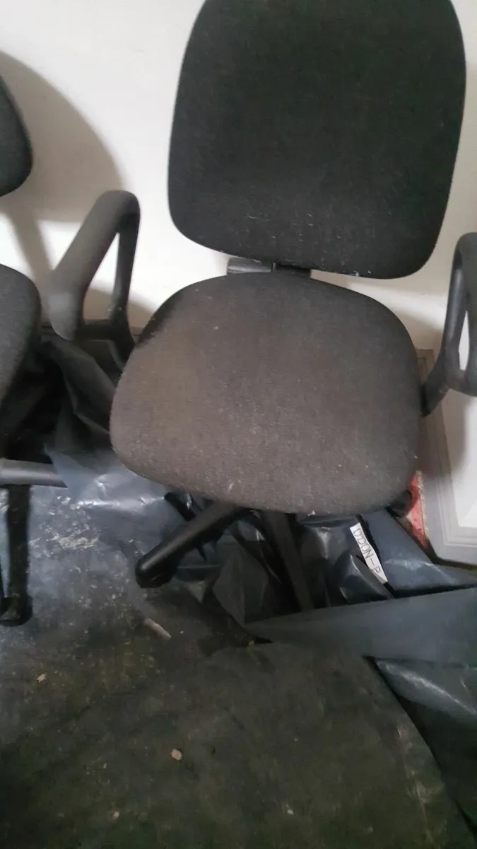 Office chair - Image 3