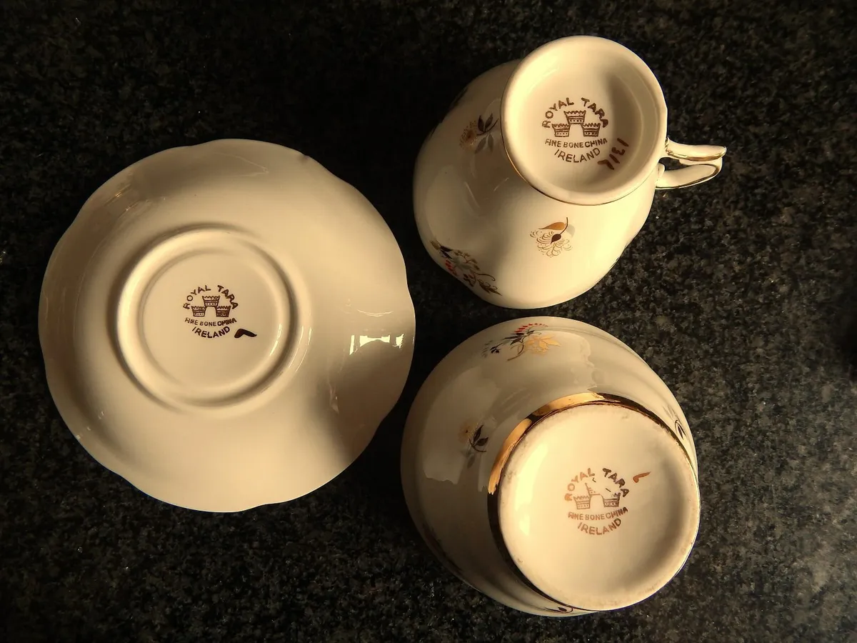 21 Piece Royal Tara Fine Bone China Tea Set - Image 4