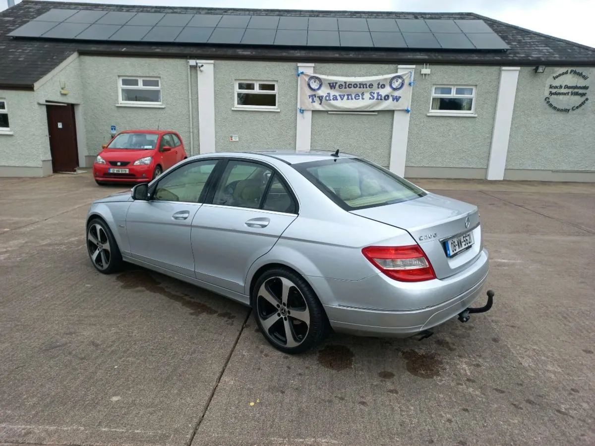 Mercedes benz C200 automatic ( READ ADD) - Image 3