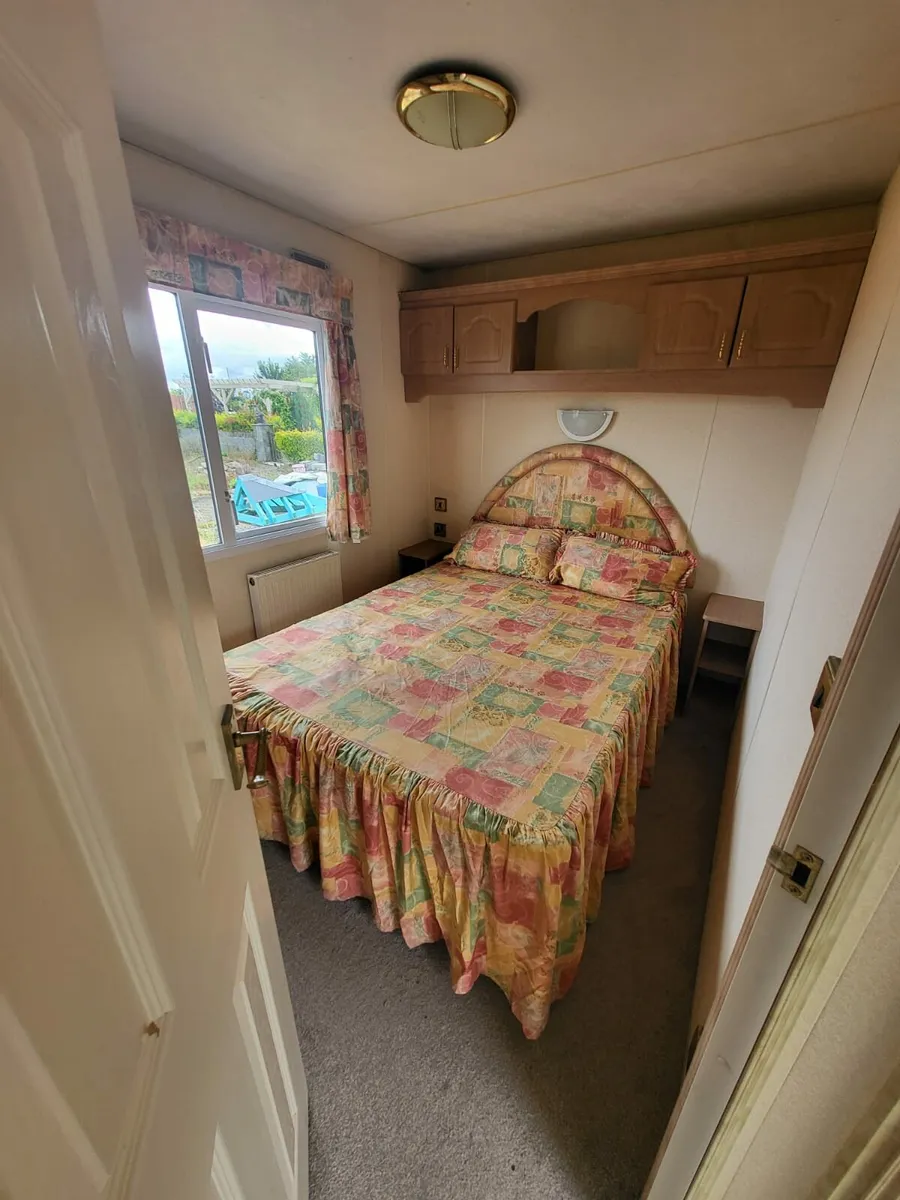 39 x 12 Sheraton 3 Bedroom mobile home - Image 2