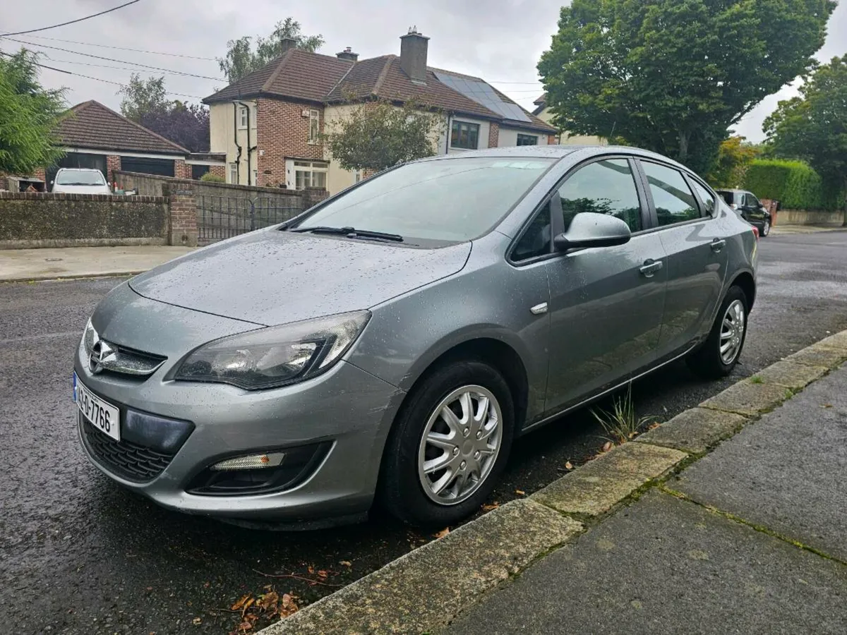 Opel Astra 1.2l TAXED & NCT - Image 2
