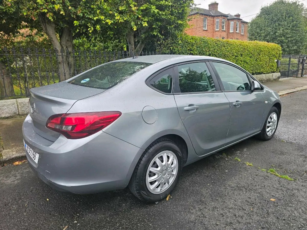 Opel Astra 1.2l TAXED & NCT - Image 4