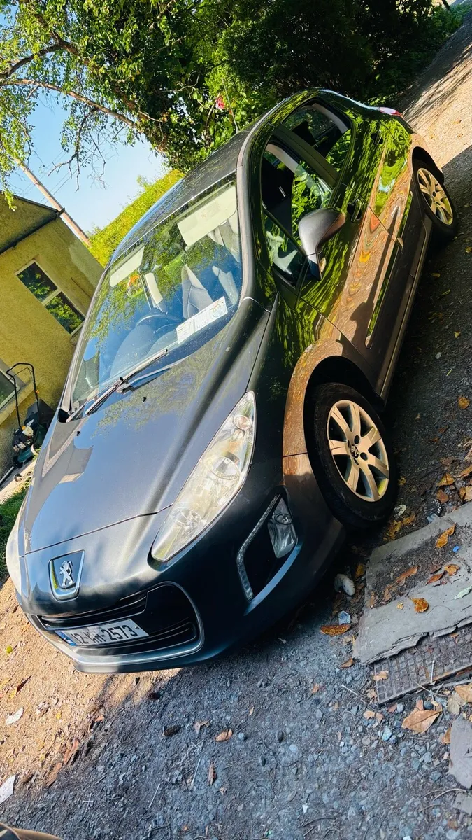 Peugeot 308 - Image 2