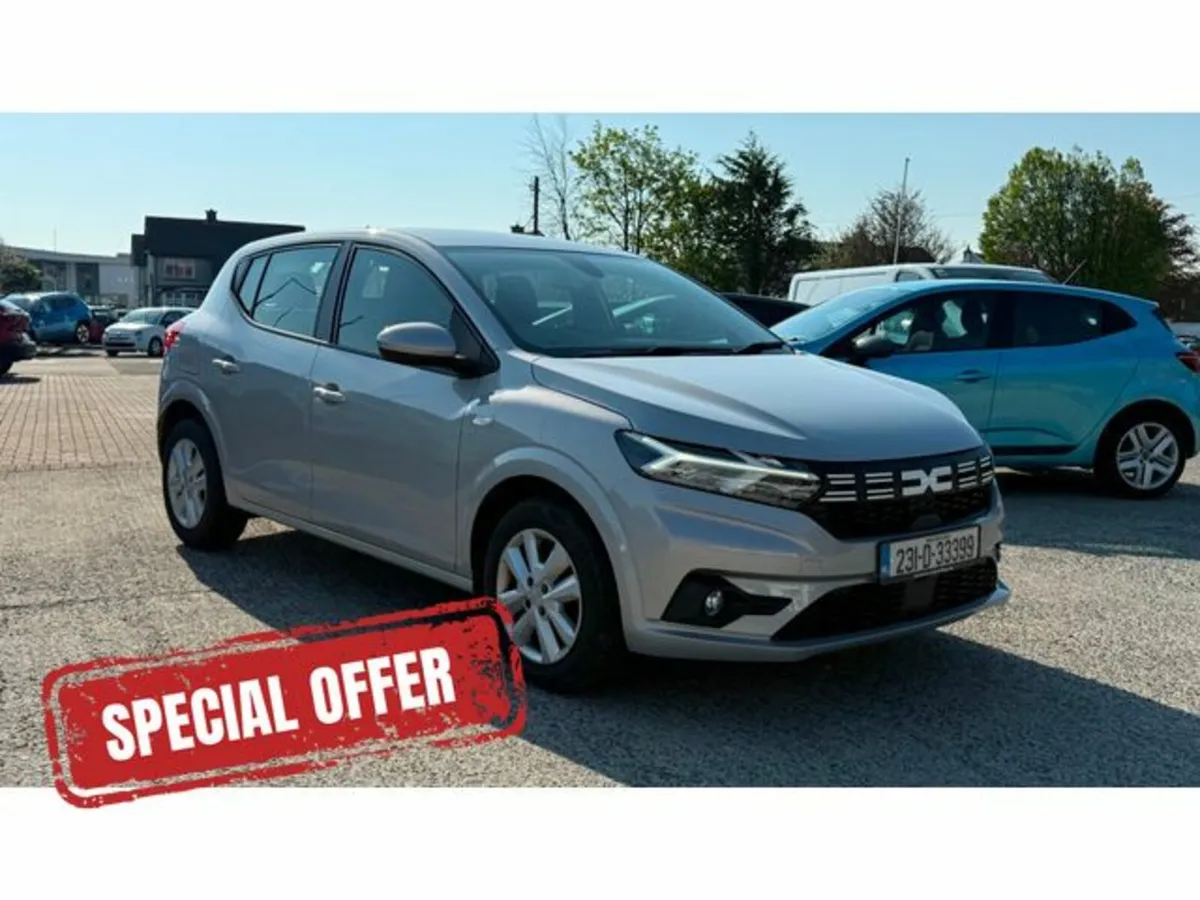 Dacia Sandero Expression TCE 90 5SP NBI 5DR - Image 1