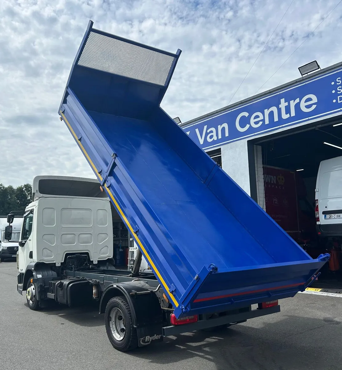 2018 DAF LF 150, NEW Tipper Dropside - Image 4