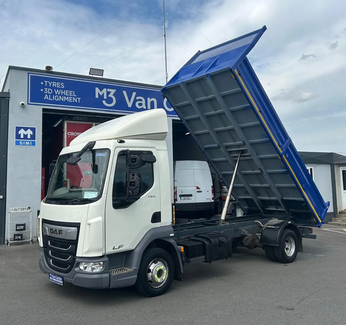 2018 DAF LF 150, NEW Tipper Dropside - Image 1