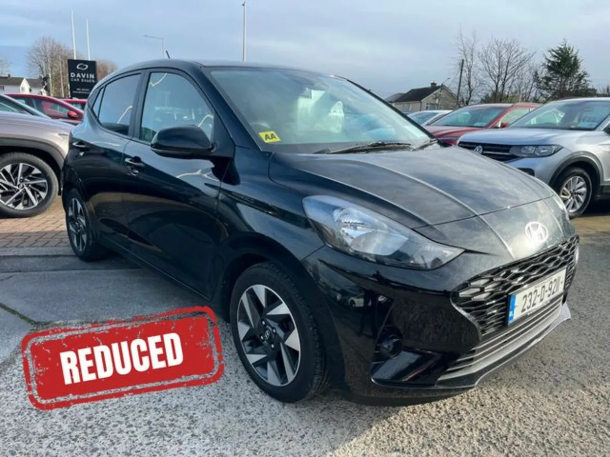Hyundai i10 Deluxe Plus 5DR - Image 1